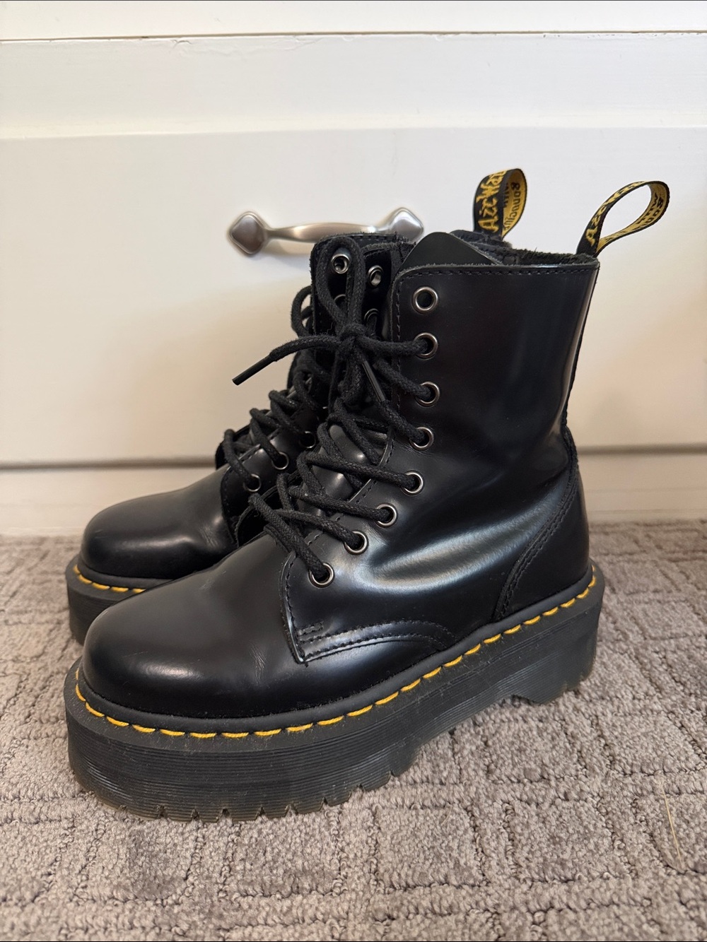 Dr. Martens Jadon smooth platform boots